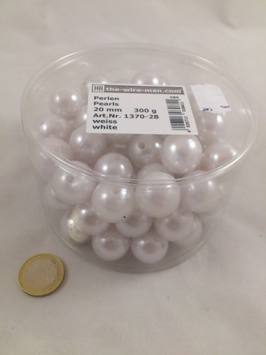 Perles blanc 20 mm. 300 gr. (+-75st.)